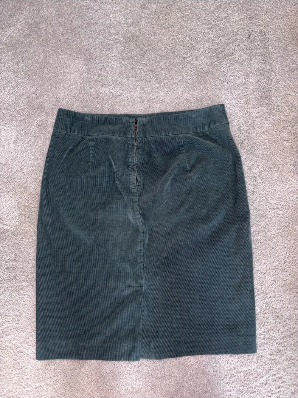 Olive Green Corduroy Pencil Skirt || Size M || Amazing condition